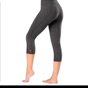 Lucy powermax Hatha collection medium leggings